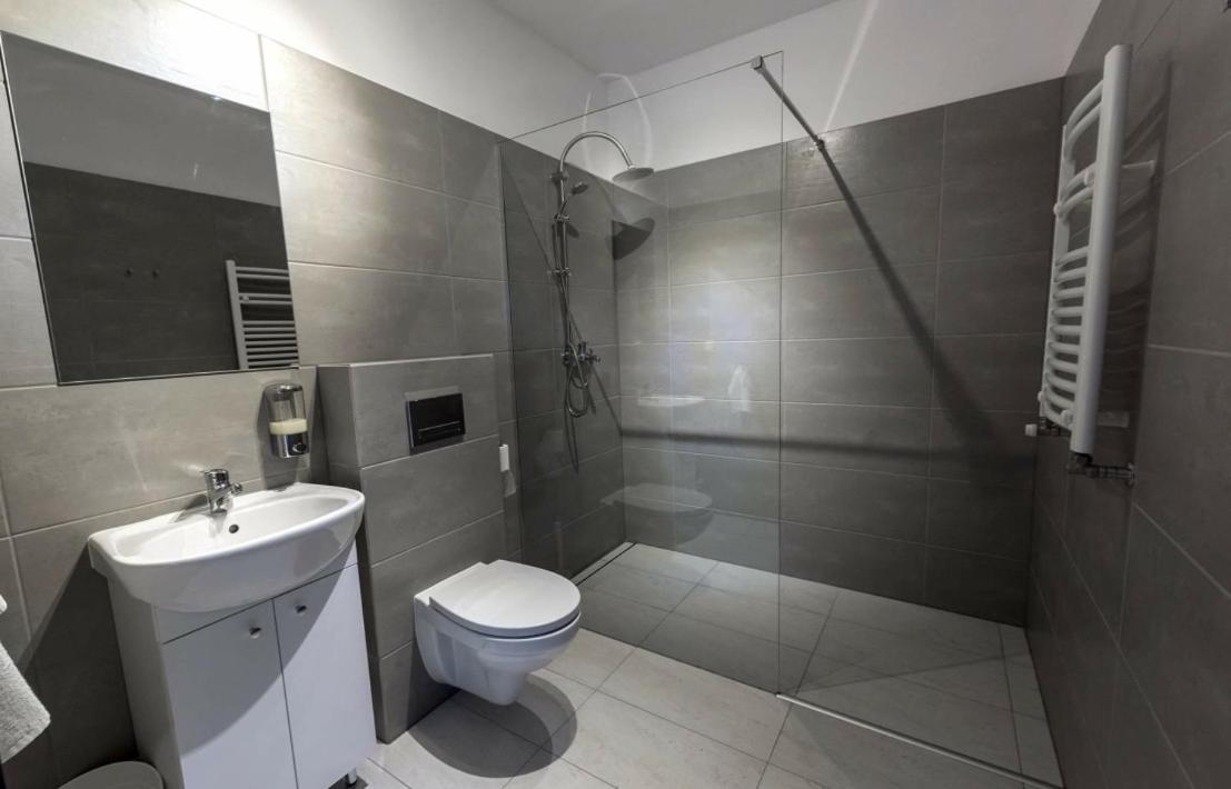 אוסטרוני מורסקי Villa Rodzinna מראה חיצוני תמונה